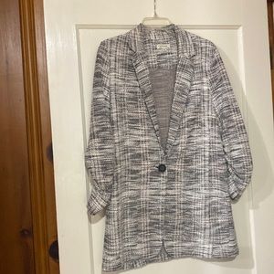 Tweed blazer one button closure